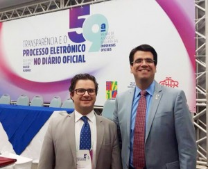 Maurício e o presidente da Imprensa Nacional, Jose Vivaldo.