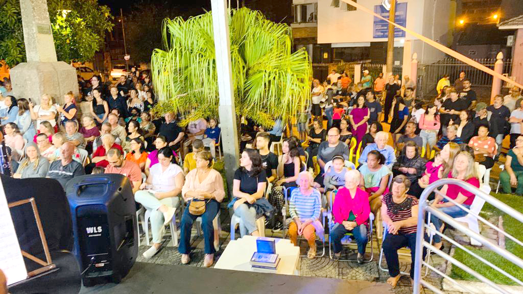 Com a boa música união comemorou 163 anos – Jornal de Laguna